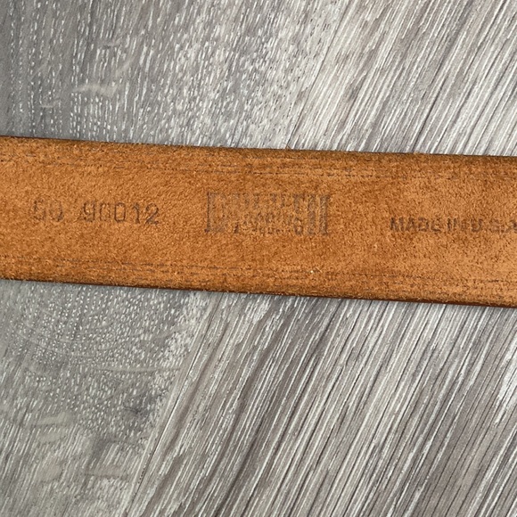 Duluth Trading Company “It gets better with age” Leather Belt size 50 - Picture 4 of 4